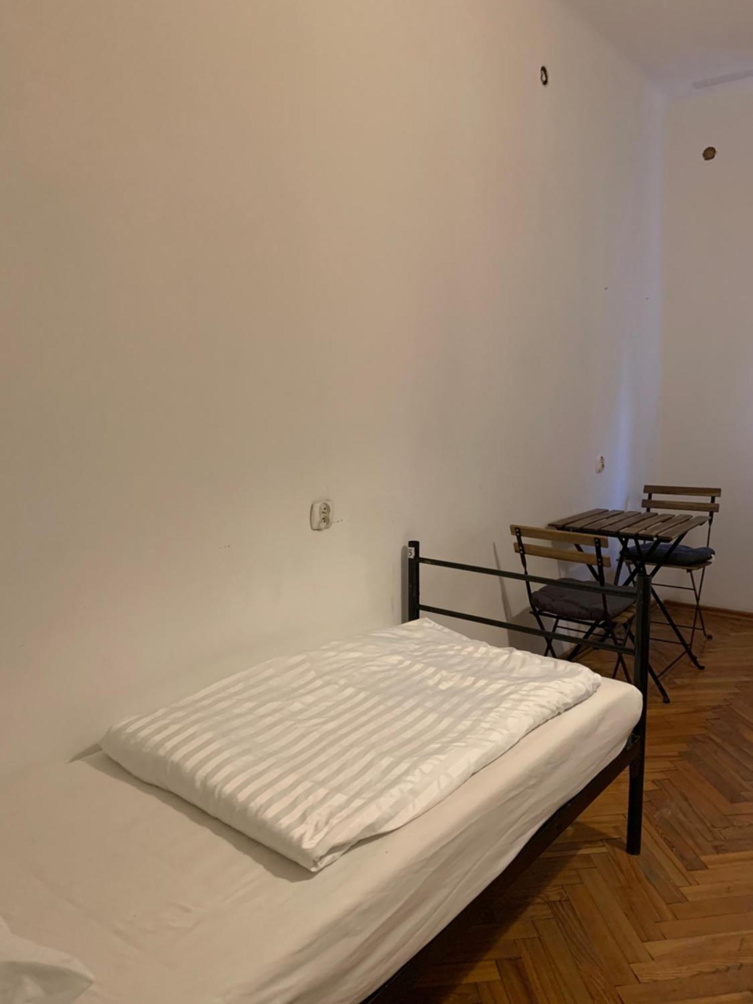 To Be Hostel Краков Экстерьер фото
